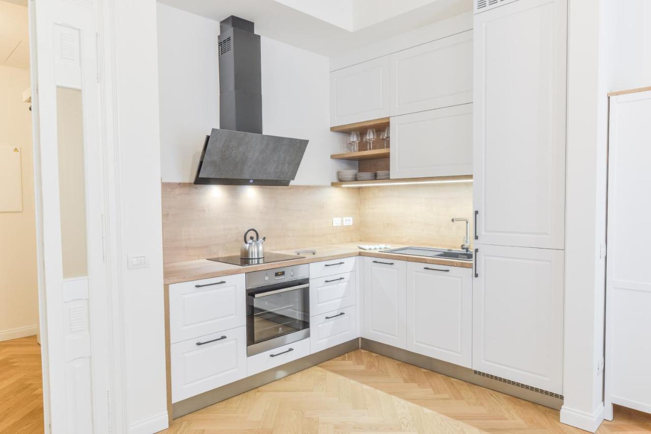 Apartment Brand New Next To Old Town Square Prag